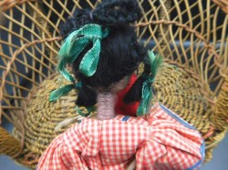 klumpe spain fruit neck
